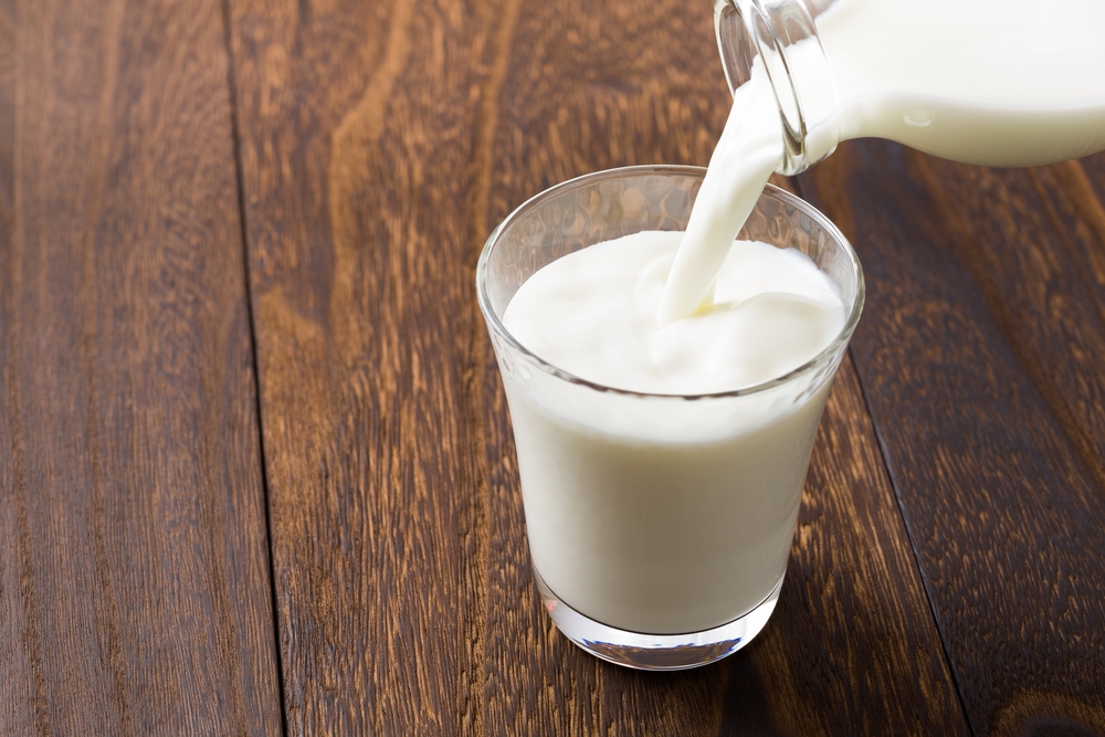 Як правильно пити молоко