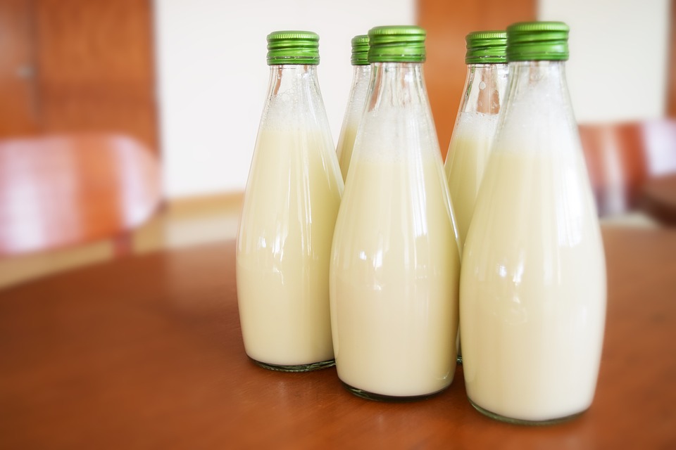 Дослідження молока жирністю 3,2% проходило в семи федеральних округах і торкнулося 90 найпопулярніших в Росії торгових марок