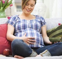 Незайвим буде в черговий раз згадати про причини появи печії під час вагітності