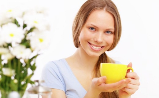 Щоб знизити прояви нудоти під час токсикозу, можна пити слабкий чай з імбиром