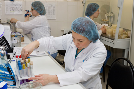 МК «Петмол» виробляє широкий асортимент продукції для дітей від шести місяців до трьох років під брендом «Тема» (біотворог, питні біойогурті, Биолакт, дитяче молоко, дитячі м'ясні консерви, а також соки) і є найбільшим заводом Danone по виробництву   дитячого харчування   в Росії
