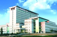 Динамічно розвивається медичний центр Ільсан університету Донгук має історію, якої можнодоверять: 1983 - підстава медичного центру Кенчжу, 1988 г