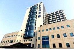 Лікарня Медичного інституту Університету «Инха» - одне з найбільших медичних установ Азії, що має передовим медичним обладнанням та надає пацієнтам високоякісне медичне обслуговування