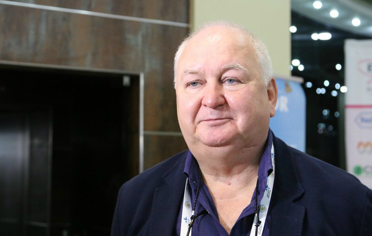 Колишній головний онколог України Олексій Ковальов каже, що методи пасивної і активної імунотерапії були відомі онкологам давно, однак сучасний підхід - використання інгібіторів імунних контрольних точок Чекпойнт - дійсно, революційний