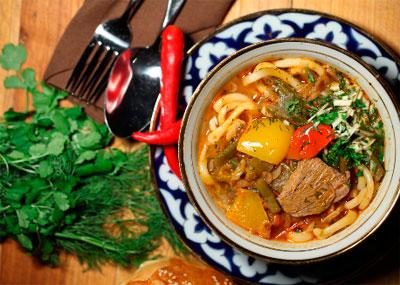 Лагман - одне з найпопулярніших страв азіатської кухні