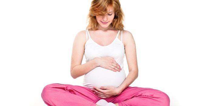 в першому триместрі це може викликати викидень, привести до вагітності, що завмерла або загибелі плодового яйця;   на пізніх термінах призводить до передчасних пологів або мимовільних абортів;   сприяє розвитку ІЦН