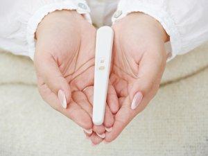 Іноді причиною появи виділень з піхви може стати вагітність