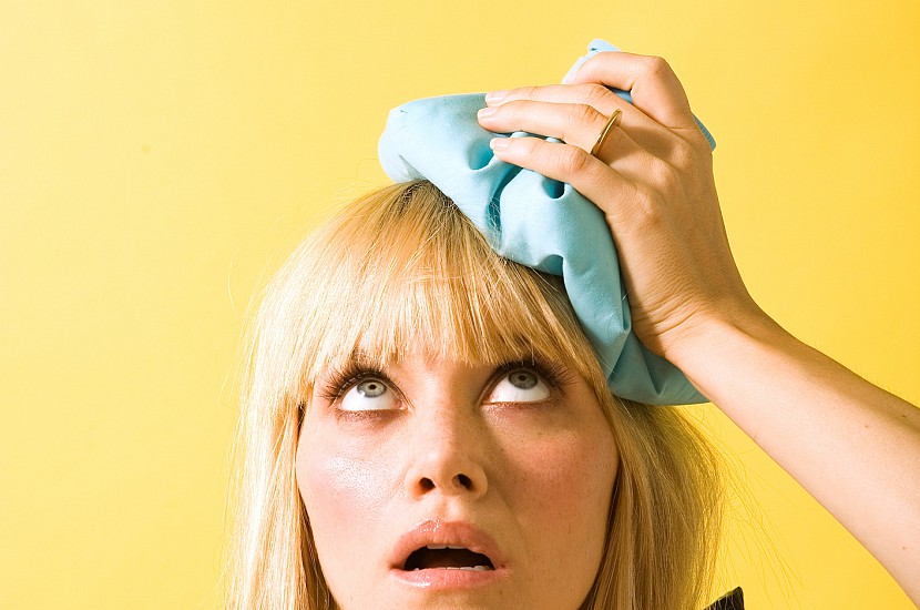 Якщо вас здолала страшна головний біль, і так виявилося, що під рукою немає ніяких медикаментів, можна скористатися і іншими дієвими способами