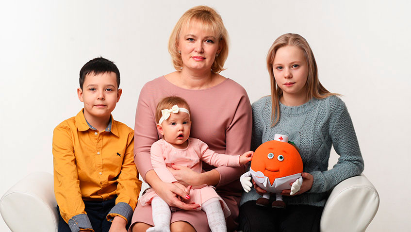 Перший місяць життя дитини - один з найскладніших для молодої мами