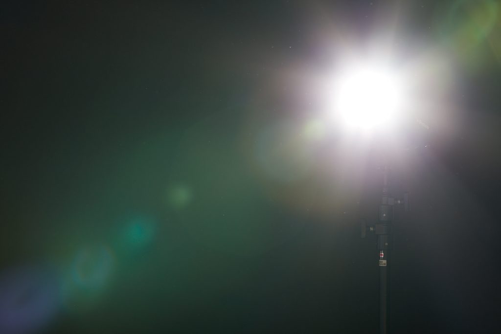 8L IS II Спалах при 200 мм f / 10