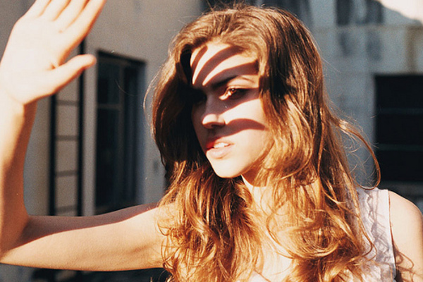 Світлобоязнь (наукова назва фотофобія) - це патологічна реакція на світло