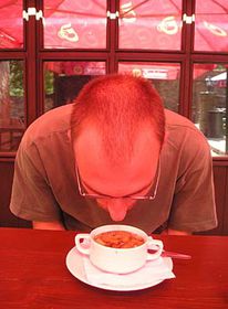 Ілюстративне фото: Барбора Кментова, Чеське радіо - Радіо Прага   Головний санлікар Володимир Валента при цьому підкреслює, що наявністю алергії на яку-небудь речовину страждає приблизно десята чеського населення, тому ситуацію не можна залишати без уваги: