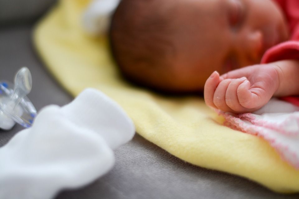 Виявлено небезпечні для дитини наслідки кесаревого розтину