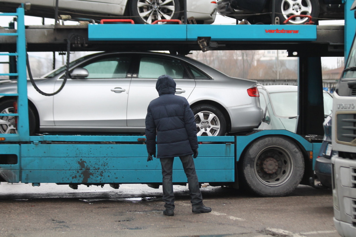 Тепер, якщо дана оцінка виявляє, що ввозиться авто на більш, ніж 50% потребує ремонту, його імпорт забороняється