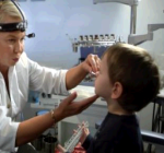 Гайморит можна вилікувати будинку, якщо хвороба діагностується на ранній стадії розвитку - в будь-якому випадку при виявленні характерних симптомів запалення слизової оболонки гайморових пазух у дитини слід негайно звернутися   за кваліфікованою консультацією до дитячого ЛОР-лікаря