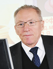 Професор Олег Бабак, завідувач кафедри внутрішньої медицини № 1 Харківського національного медичного університету, приділив увагу терапії синдрому абдомінальної болю